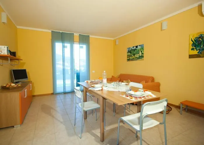 Lägenhetshotell Case Vacanza Il Passerotto Piano di Coreglia